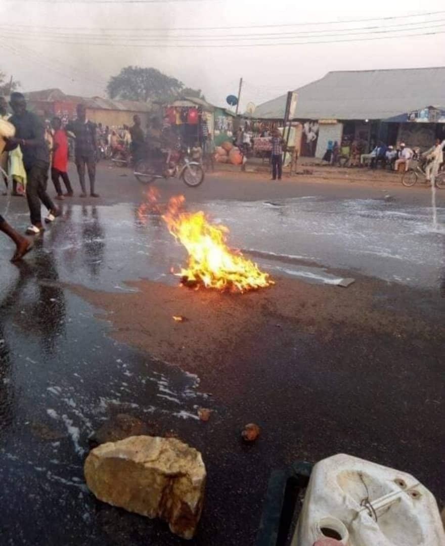 Residents of Birnin Gwari Wash Streets After El-Rufai's Visit [Photos ...