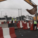 Barricade on Kara Bridge along Lagos-Ibadan Expressway