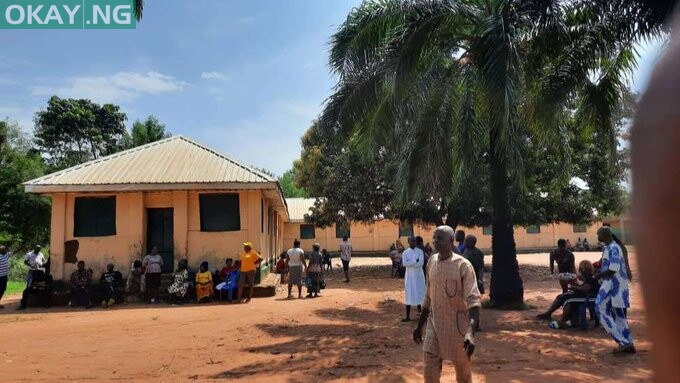 Location: Central School, Ward 01 and Ward 02, Amaezike Mgbakwu, Awka North LG.  Update: Several hours after the exercise commenced in other wards, voting materials are yet to arrive here. Voters are hoping the situation will change soon. #AnambraDecides2021