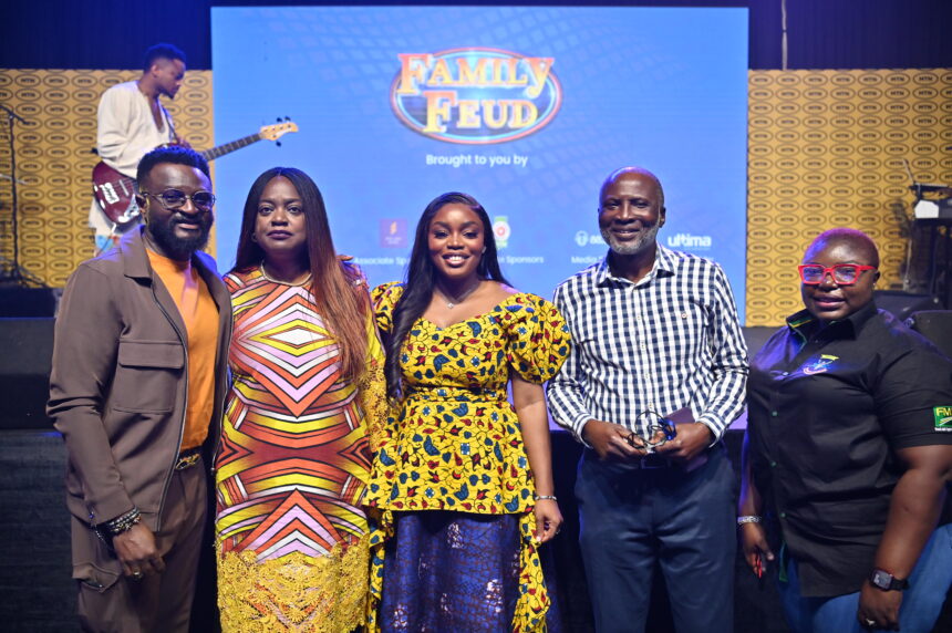 L-R: Music Producer, Temitayo Ibitoye (Tee-Y Mix); Acting Chief Digital Officer, MTN Nigeria, Aisha Umar Mumuni; Host, Family Feud Nigeria, Bisola Aiyeola; Chief Executive Officer, Ultima Studios, Femi Ayeni, and Corporate Digital Brand Manager, Flour Mills of Nigeria, Omoefe Ohworakpo at the Family Feud Premier Event at Ultima Studios, Lagos, on Monday, October 3, 2022.