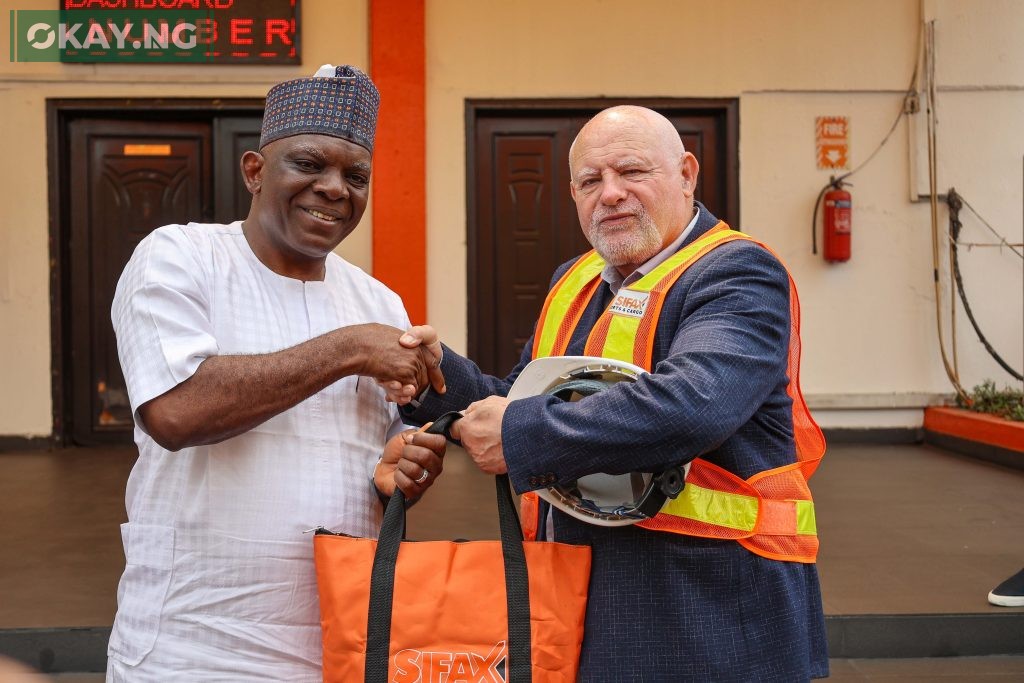 R-L: John Jenkins, Managing Director, Ports & Cargo Handling Services Limited presenting a souvenir to Pius Ukeyima Akutah (MON), the newly-appointed Executive Secretary/CEO, Nigerian Shippers Council, during the maiden courtesy visit of the Shippers Council boss to Ports & Cargo Handling Services Limited, operator of Terminal C, Tin Can Island Port, Apapa and subsidiary of SIFAX Group today.