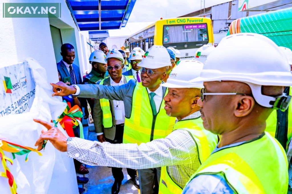 Minister of State for Petroleum Resources (Gas), Rt. Hon. Ekperikpe Ekpo, assisted by the Lagos State Governor, Babajide Sanwo-Olu, unveils a plaque to officially commission the 5.2 million standard cubic feet per day (mmscfd) Compressed Natural Gas (CNG) Facility in Ilasamaja area of Lagos State, on Thursday.