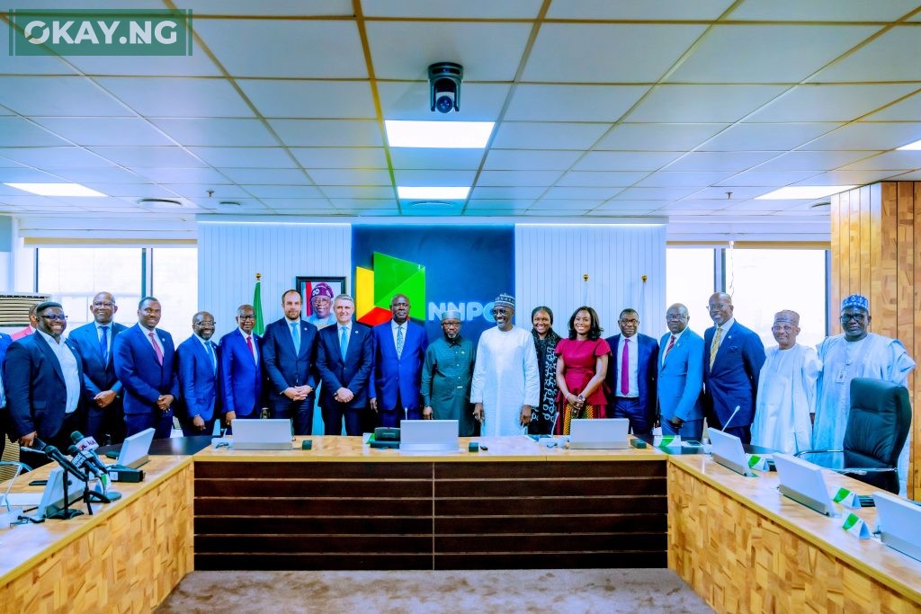 Honourable Minister of State for Petroleum Resources (Oil) Sen. Heineken Lokpobiri (8th from left); Minister of State for Petroleum Resources (Gas), Rt. Hon. Ekperikpe Ekpo (9th from right); Special Adviser on Energy to the President, Olu Verheijen (6th from right); GCEO NNPC Ltd, Mr. Mele Kyari (8th from right); Senior Vice President for Africa, Mike Sangster (7th from left); Managing Director/Chief Executive, TotalEnergies Upstream Companies in Nigeria, Matthieu Bouyer (6th from left) and other senior executives of NNPC Limited and TotalEnergies during the signing ceremony of Final Investment Decision (FID) agreement on the Ubeta Field Development Project at the NNPC Towers in Abuja.
